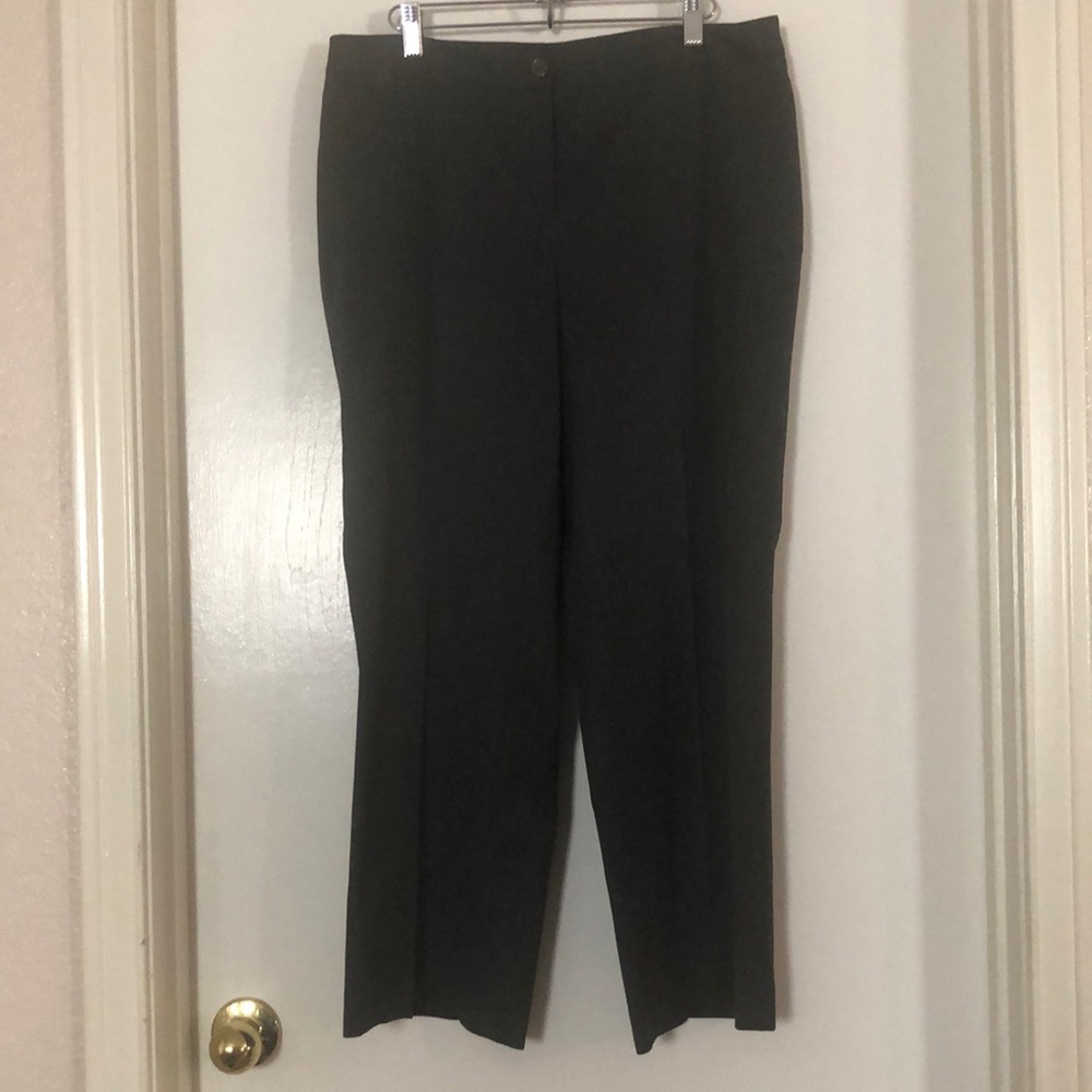 NWOT Anne Klein Grey Stretch Creased Slacks. Sz12P